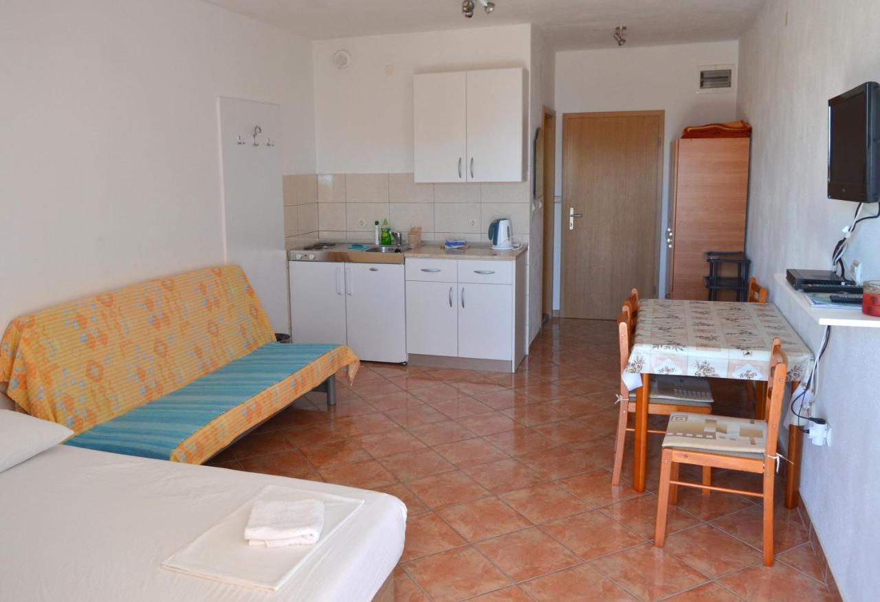 Apartments By The Sea Gradac, Makarska - 13681 Gradac  Kültér fotó